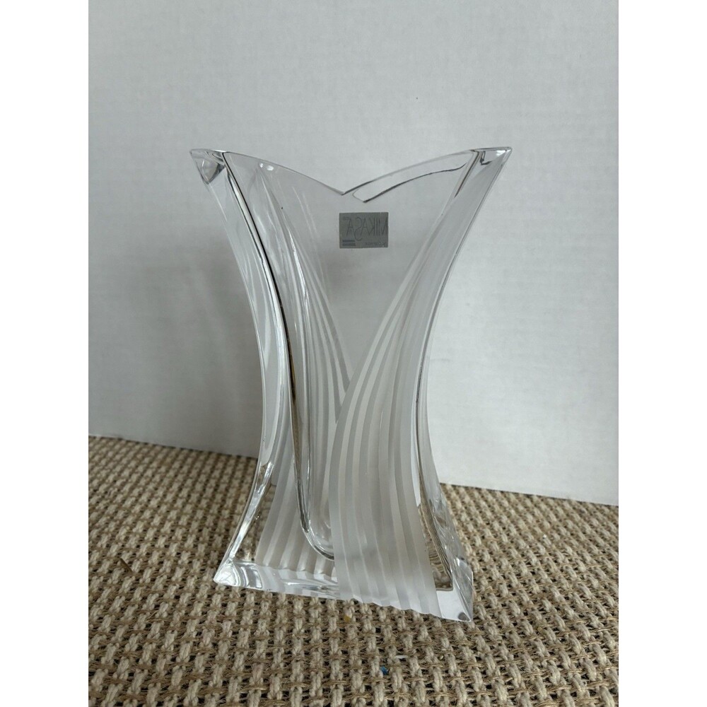 Vtg Hvy Mikasa Flower Vase Art Deco Tulip Design Frosted Lead Crystal Dazzle 7”